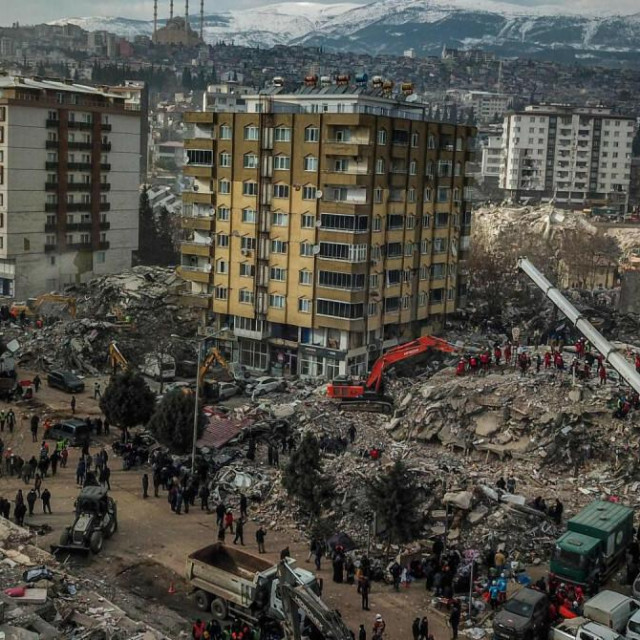 &lt;p&gt;Srušene zgrade tijekom operacije spašavanja u Kahramanmarasu&lt;br&gt;
 &lt;/p&gt;