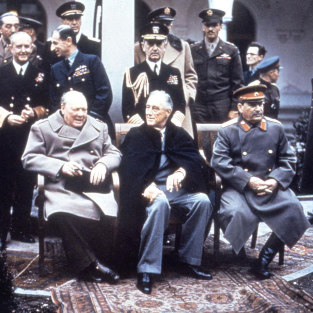 &lt;p&gt;Churchill, Roosevelt i Staljin&lt;/p&gt;

&lt;p&gt; &lt;/p&gt;