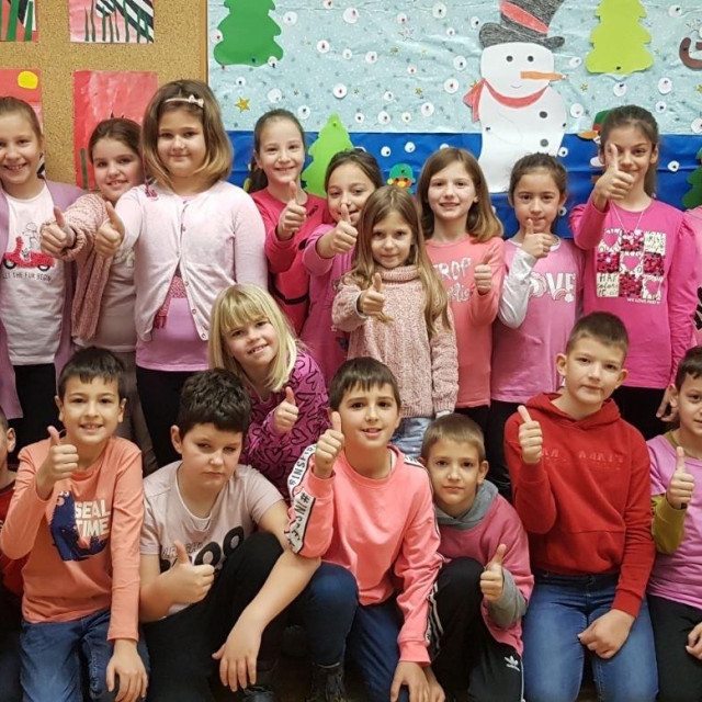 &lt;p&gt;Učenici OŠ Ivana Gundulića obilježili Dan ružičastih majica&lt;/p&gt;