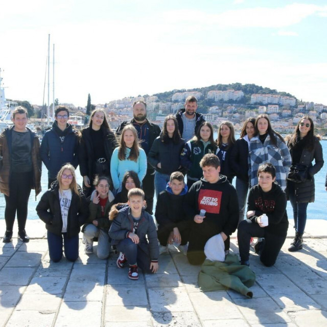 &lt;p&gt;Dubrovački osnovnoškolci upoznali se s istraživanjem mora i morskog okoliša u Centru za mlade Dubrovnik&lt;/p&gt;