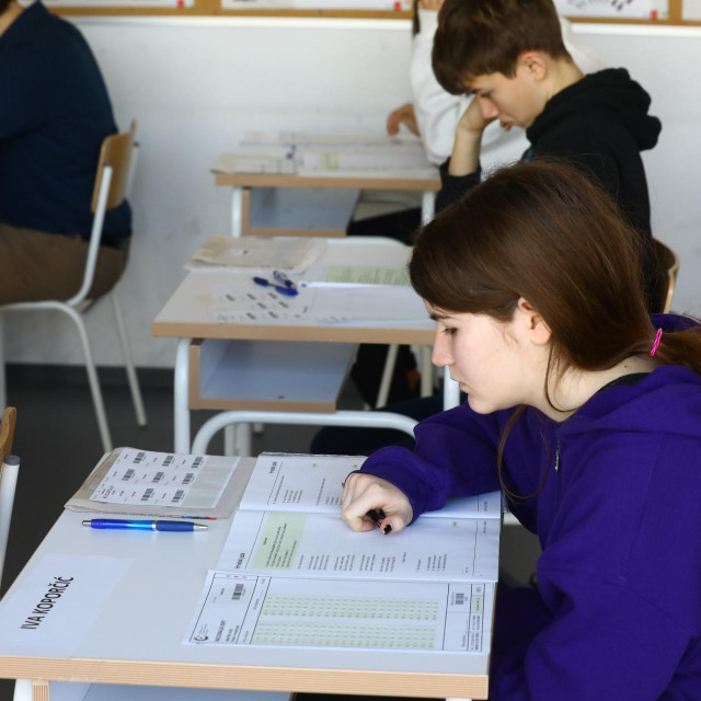 &lt;p&gt;Učenici osmih razreda u ponedjeljak su pisali prvi nacionalni ispit iz hrvatskog jezika&lt;/p&gt;