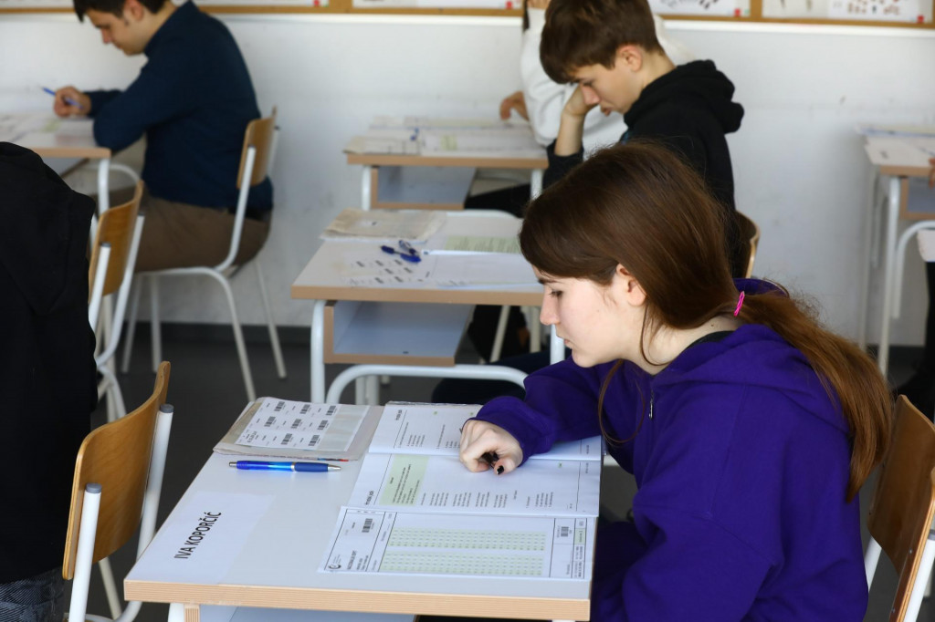 &lt;p&gt;Učenici osmih razreda u ponedjeljak su pisali prvi nacionalni ispit iz hrvatskog jezika&lt;/p&gt;