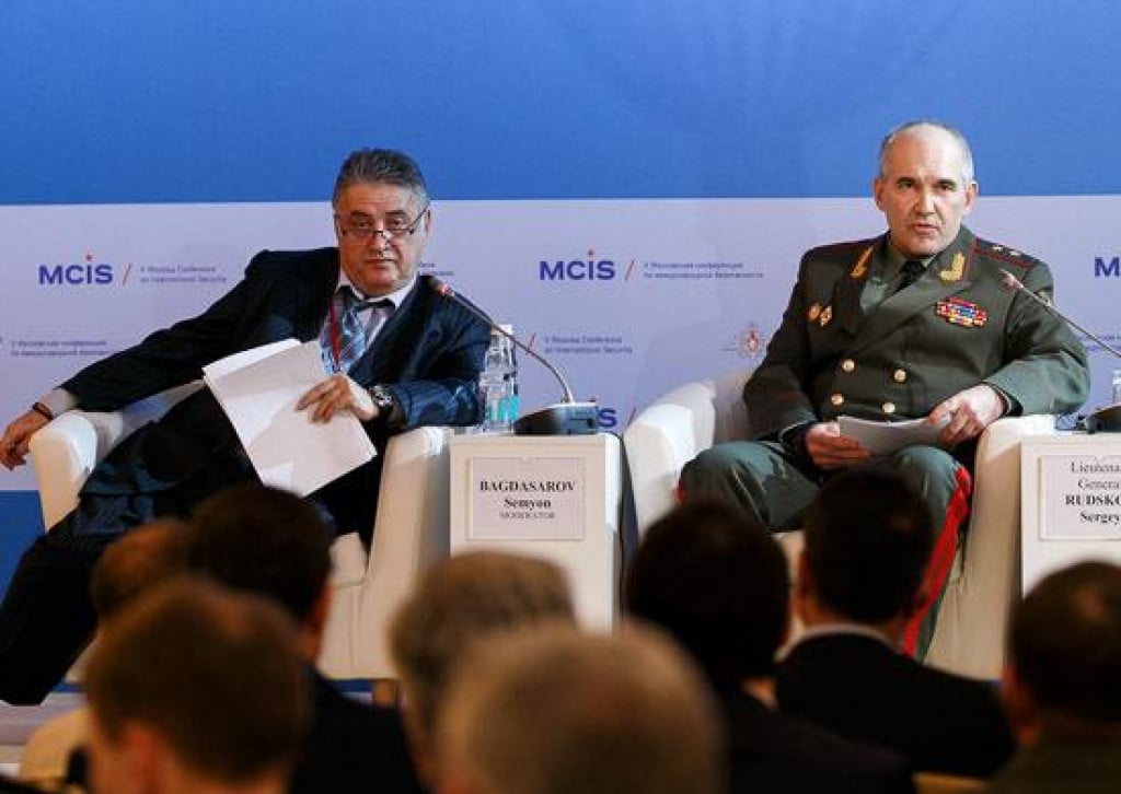 &lt;p&gt;Semen Bagdasarov i general pukovnik Sergej Rudskoj&lt;br&gt;
Wiki&lt;/p&gt;