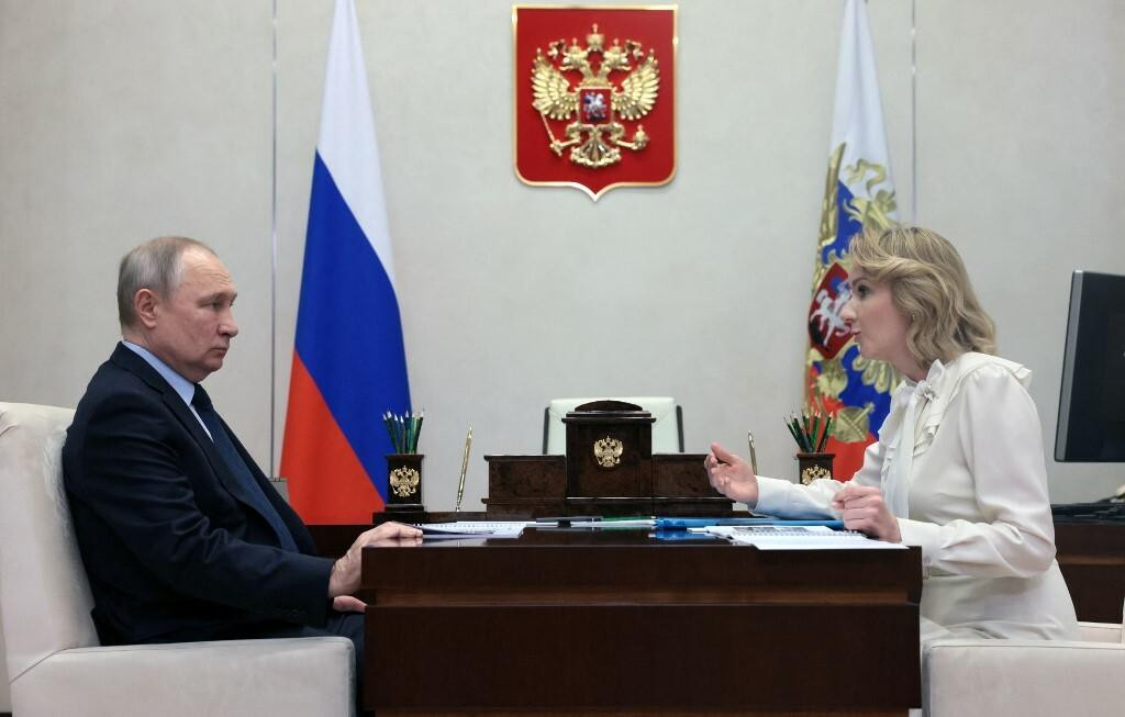 &lt;p&gt;Partneri u zločinu - Vladimir Putin s povjerenicom za djecu Marijom Lvovom-Belovom&lt;/p&gt;