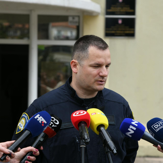 &lt;p&gt;Policijski ronilac Dragan Knežević&lt;/p&gt;