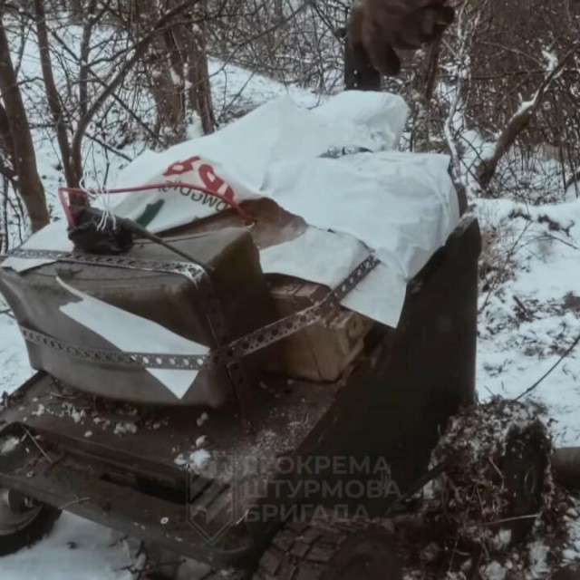 &lt;p&gt;Improvizirana pokretna bomba ukrajinske vojske&lt;/p&gt;