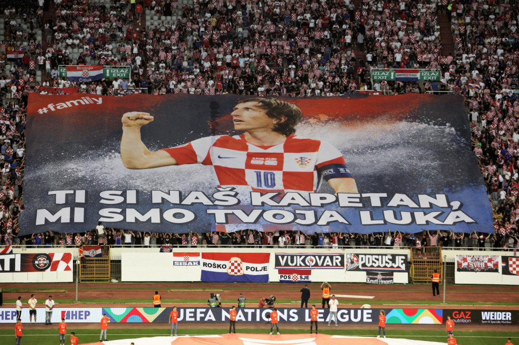 &lt;p&gt;Transparent povodom 150. nastupa Luke Modrića za ‘Vatrene‘ - na Poljudu protiv Francuske u lipnju 2022. u Ligi nacija&lt;/p&gt;