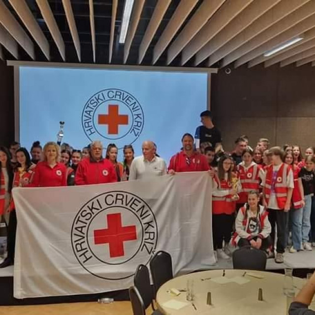 &lt;p&gt;Predstavnici Crvenog križa Split i Crvenog križa Trogir pobjednici su na Međužupanijskom natjecanju Hrvatskog Crvenog križa održanom u Dubrovniku&lt;/p&gt;
