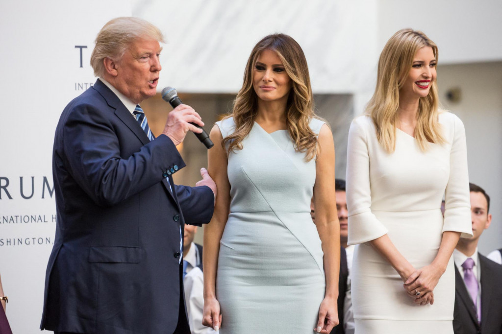 &lt;p&gt;Donald Trump sa suprugom Melanijom i kćeri Ivankom tijekom prve predsjedničke kampanje&lt;/p&gt;