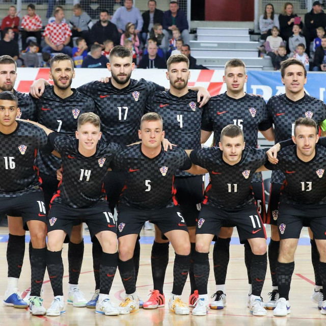 &lt;p&gt;Hrvatska malonogometna reprezentacija, koja je bila uspješna u prvom krugu kvalifikacija za Svjetsko prvenstvo (Zoran Primić i Marko Kuraja, prvi s lijeva)&lt;/p&gt;