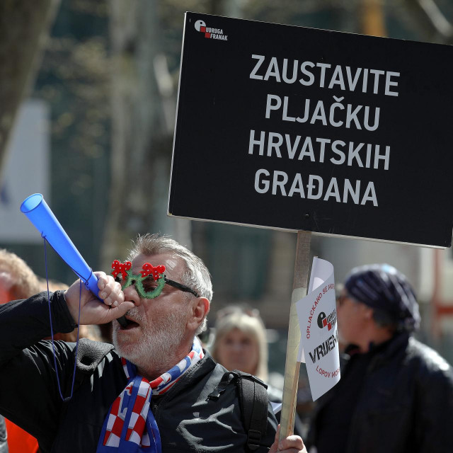 &lt;p&gt;Prosvjed Udruge Franak zbog pravne nesigurnosti i sporosti hrvatskog pravosuđa&lt;/p&gt;