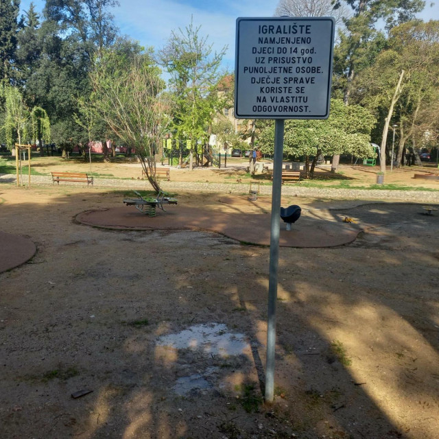 &lt;p&gt;Zašto nema trave na dječjem igralištima u parku Vruljica?&lt;/p&gt;