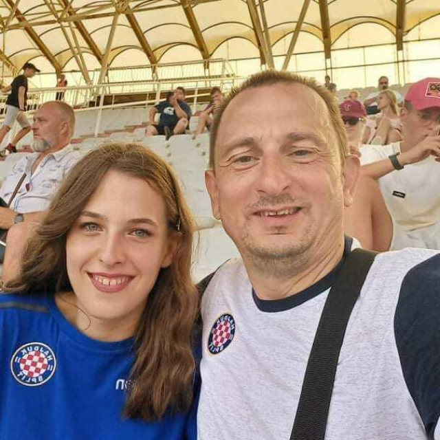 &lt;p&gt;Navijači Hajduka iz Vojvodine, Dejan Keresteš i kćerka Mia&lt;/p&gt;