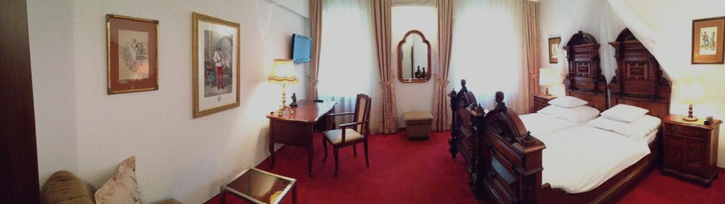 &lt;p&gt;Pogled na kraljevsku sobu u ‘Villi Giardino‘&lt;/p&gt;