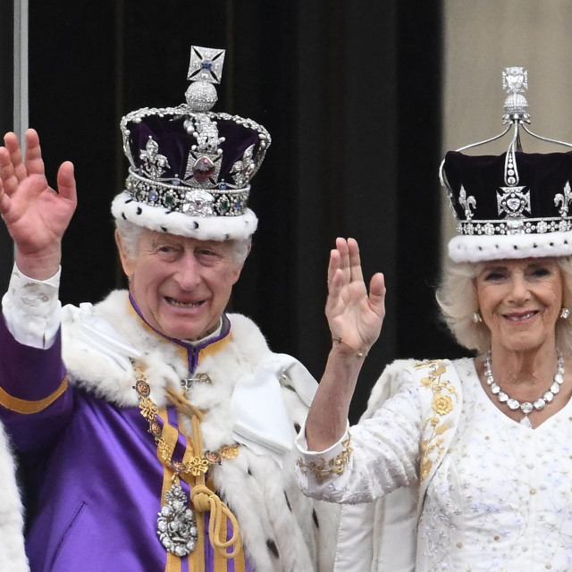 &lt;p&gt;Kralj Charles III. i supruga Camilla&lt;/p&gt;