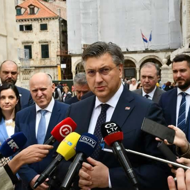 &lt;p&gt;Premijer Andrej Plenković s novinarima&lt;/p&gt;