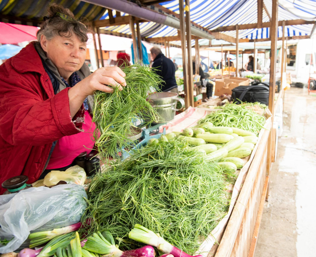 &lt;p&gt;Jadranka Peran na šibenskoj trznici prodaje danas rijetko povrće, osmugalj&lt;/p&gt;