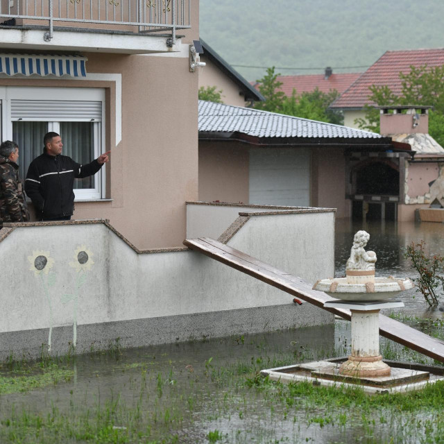 &lt;p&gt;Poplavljena područja u Gračacu&lt;/p&gt;