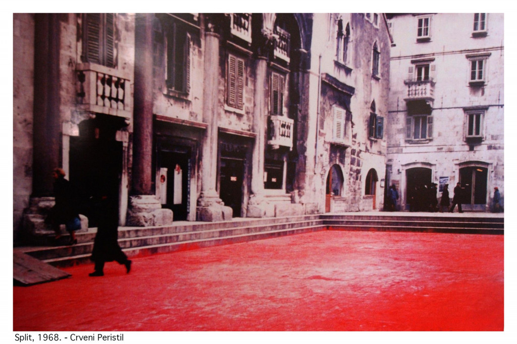 &lt;p&gt;Split, 1968-Crveni Peristil Snimio: Zvonimir Buljević, korištenje samo uz temu SD 80 uz dozvolu kćerke autora Zrinke Buljević&lt;/p&gt;