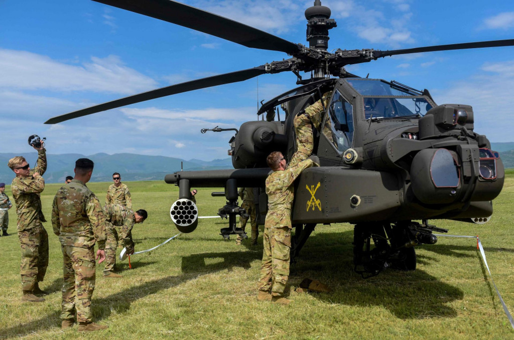 &lt;p&gt;Helikopteri Apache na vježbi kod Kumanova&lt;/p&gt;
