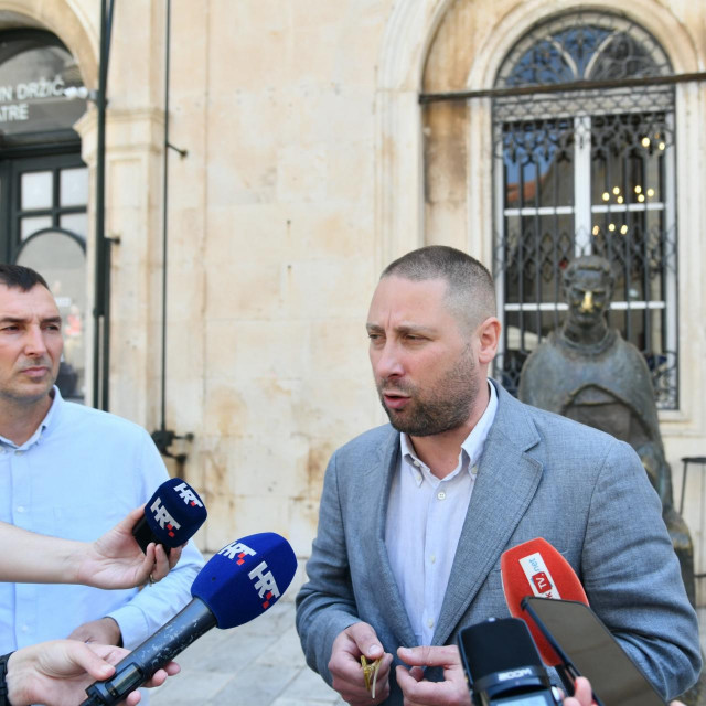 &lt;p&gt;Đuro Capor i Enes Čerimagić o presudi arbitražnog suda u slučaju golf projekta na Srđu&lt;/p&gt;