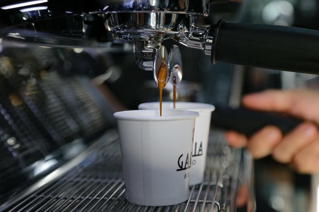 &lt;p&gt;Šalica kave od 2 dcl sadrži oko 100 miligrama kofeina. Koja je količina sigurna za konzumiranje?&lt;/p&gt;
