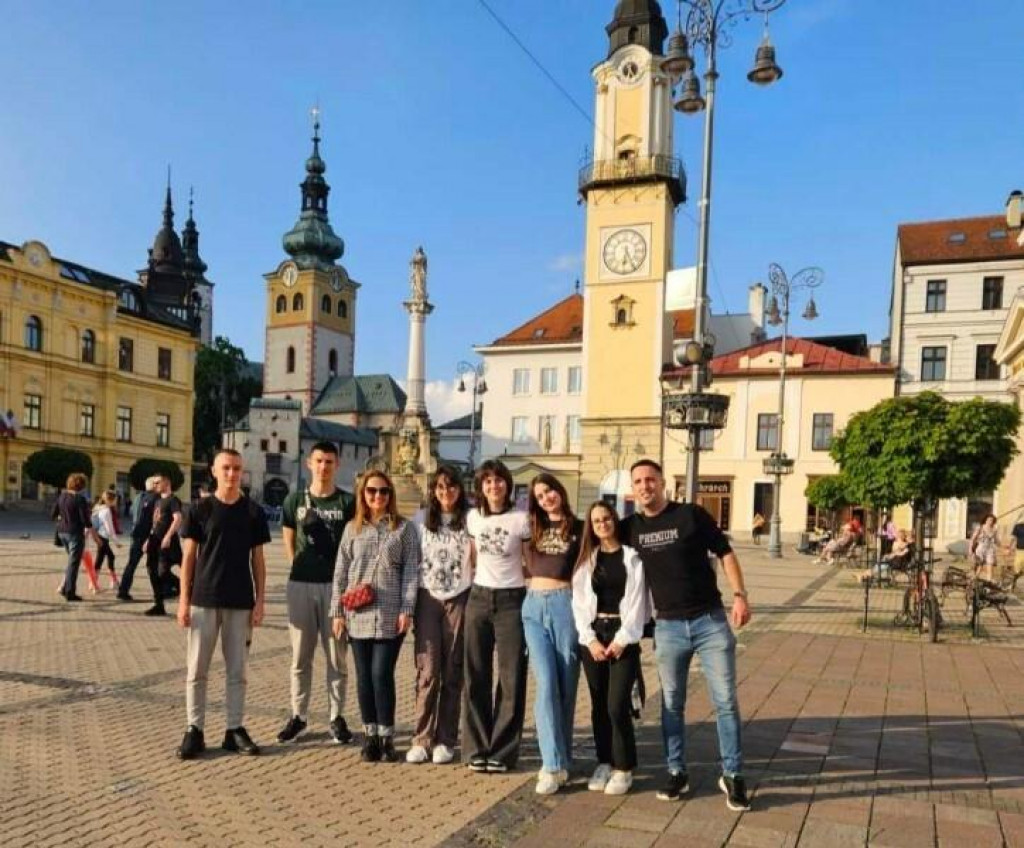 &lt;p&gt;Osim u Banskoj Bystrici, tim iz Ploča proveo je dva dana u Bratislavi i Beču&lt;/p&gt;