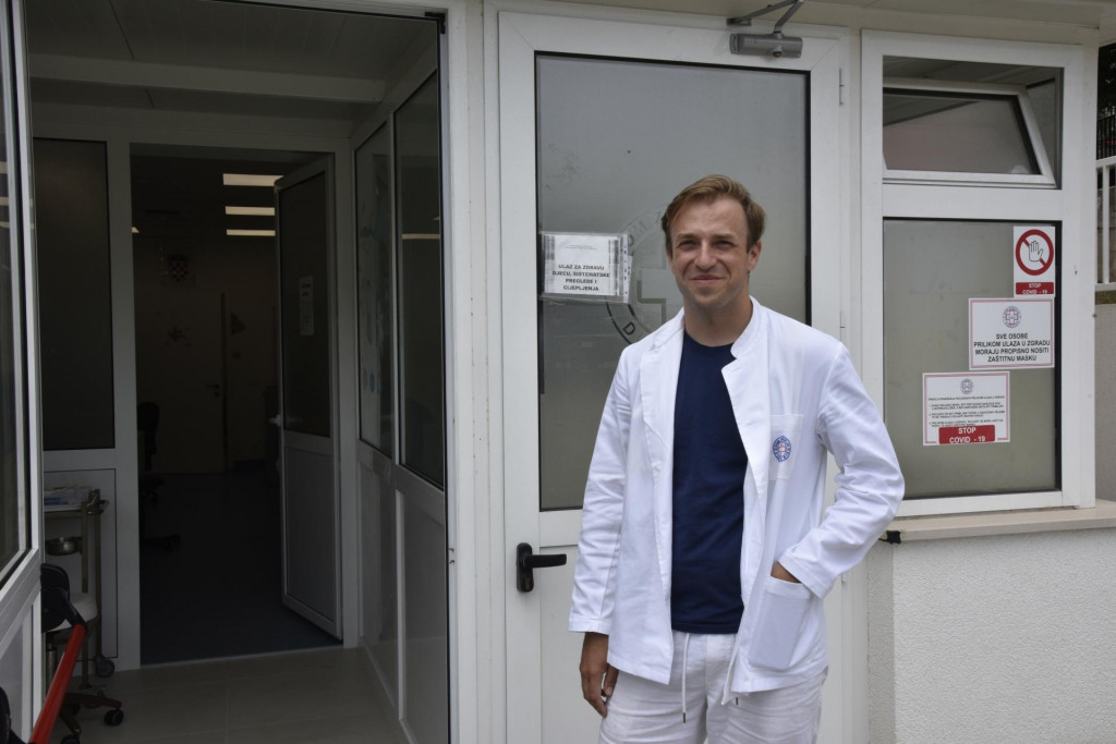 &lt;p&gt;Specijalizant pedijatrice dr. Zoran Krišto Legčević preuzeo je ordinaciju u Mokošici&lt;/p&gt;