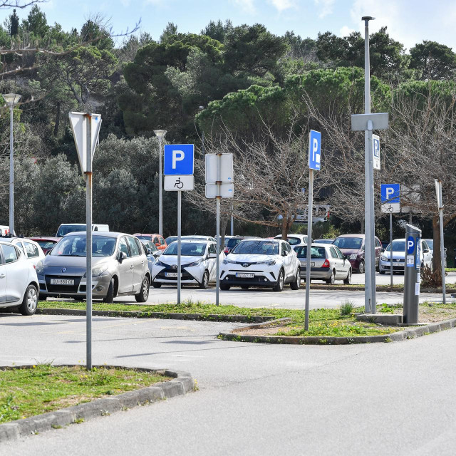 &lt;p&gt;Parking kod Opće bolnice Dubrovnik još uvijek nije u zakupu&lt;/p&gt;