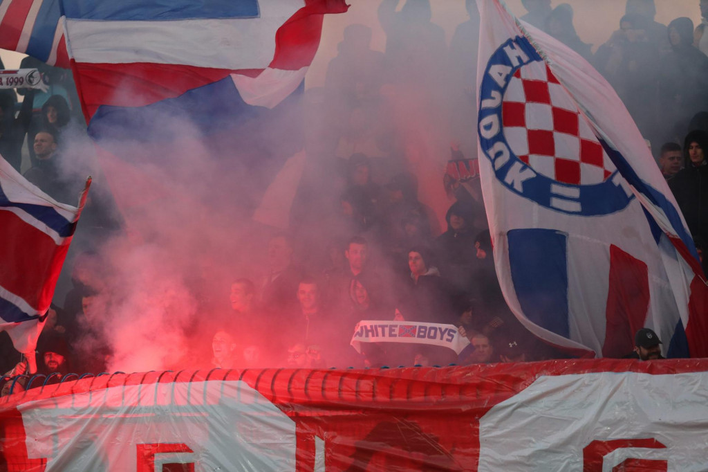 &lt;p&gt;Hajdukovi navijači na gostovanju u Osijeku&lt;/p&gt;