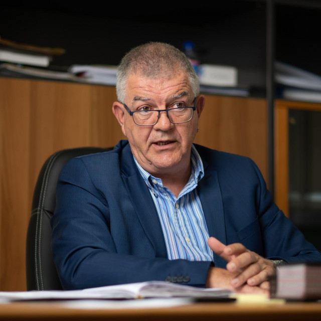 <p>Dr. Marko Kolega je zupanijski procelnik za zdravstvo<br>
&nbsp;</p>