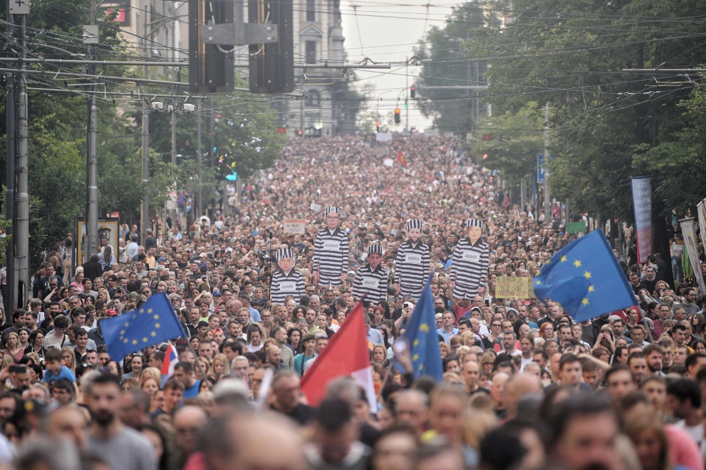 &lt;p&gt;Održan još jedan prosvjed građana ”Srbija protiv nasilja” ispred Skupštine Srbije u Beogradu.&lt;br&gt;
&lt;br&gt;
 &lt;/p&gt;