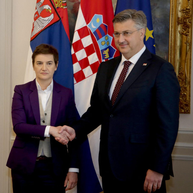&lt;p&gt;Srbijanska premijerka Ana Brnabić rukuje se s premijerom Plenkovićem za svog posljednjeg boravka u Zagrebu, krajem travnja ove godine&lt;br&gt;
 &lt;/p&gt;