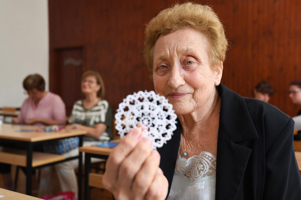 &lt;p&gt;Katica Vidolin (84), učiteljica izrade paške čipke u SŠ Bartula Kašića na Pagu&lt;/p&gt;