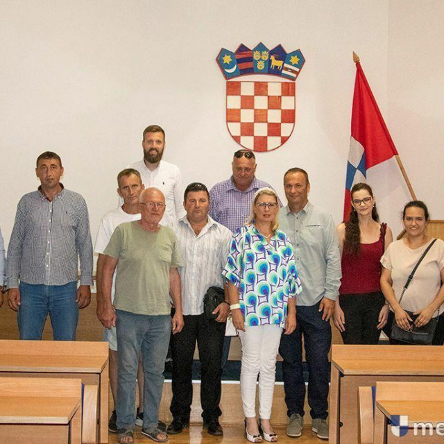 &lt;p&gt;Članovi vijeća srpske nacionalne manjine u Metkoviću&lt;/p&gt;