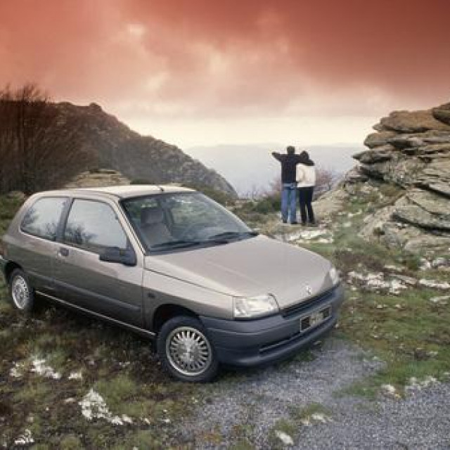 &lt;p&gt;Renault Clio kroz razdoblja&lt;/p&gt;
