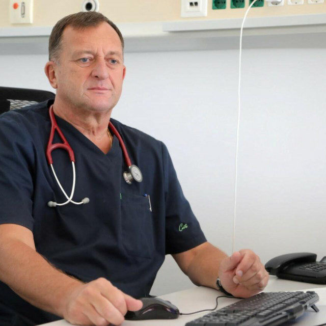 &lt;p&gt;Dr. Jerko Ferri Certić, voditelj Kardiologije dubrovačke Opće bolnice i pokretač projekta javnih defibrilatora&lt;/p&gt;