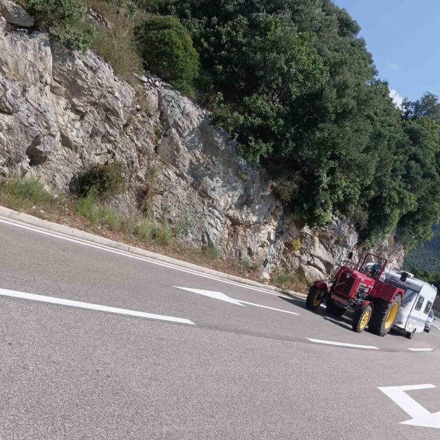 &lt;p&gt;Traktorom iz Austrije do Dubrovnika&lt;/p&gt;