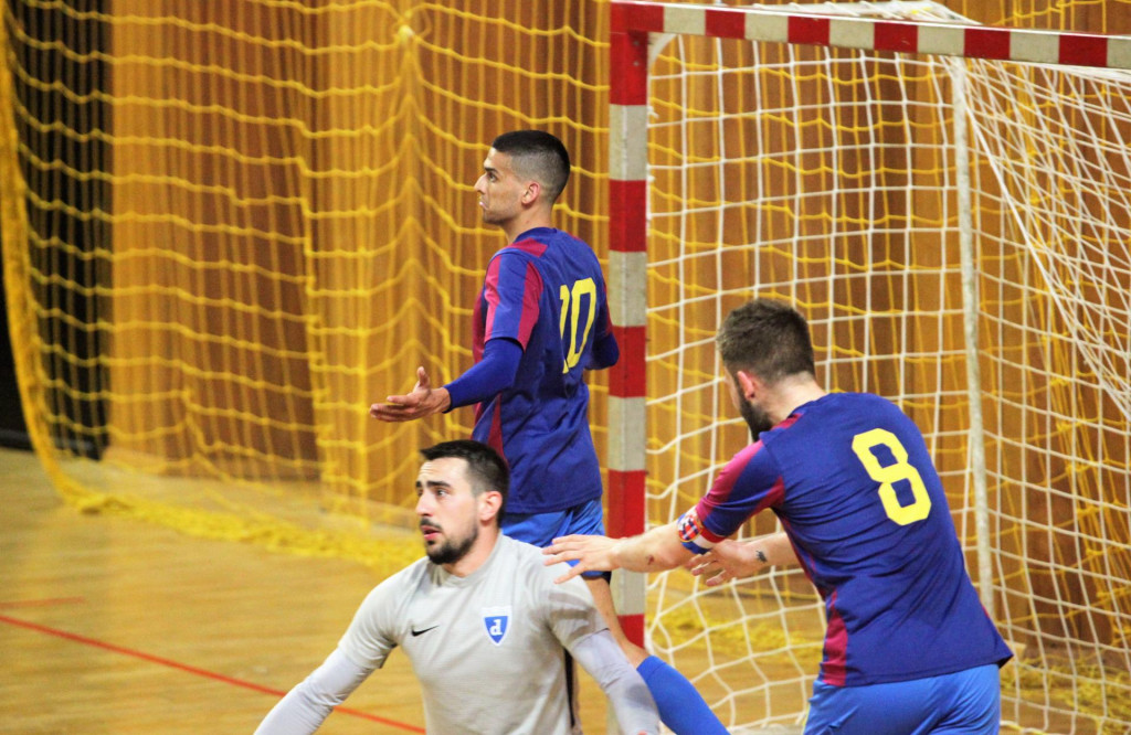 &lt;p&gt;Marko Kuraja slavi pogodak protiv Futsal Dinama u dresu Squarea u sezoni 2021./22. &lt;/p&gt;