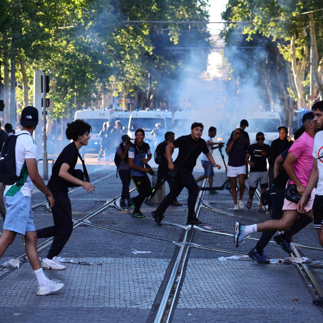 &lt;p&gt;Prosvjedi u Marseillesu nakon ubojstva pariškog tinejdžera AFP&lt;/p&gt;