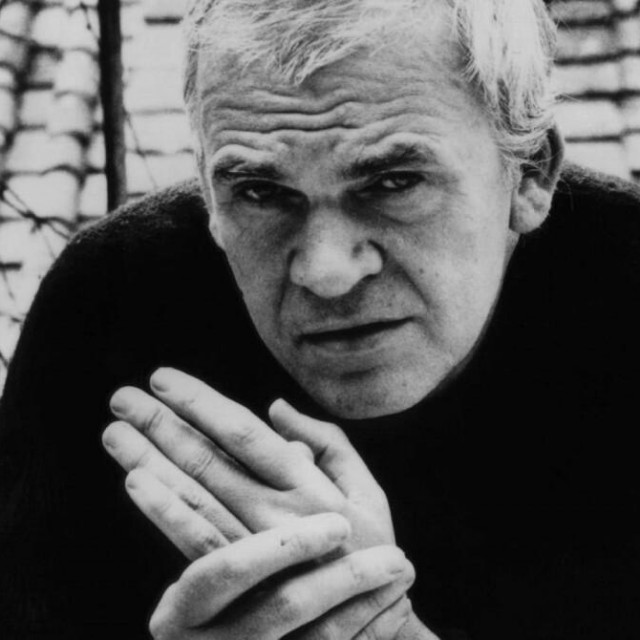 &lt;p&gt;Umro je Milan Kundera&lt;/p&gt;