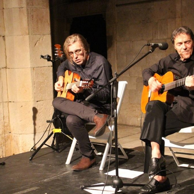 &lt;p&gt;Buco Pende i Srđan Kadrić uz puno emocija izveli evergrine na koncertu ”Ponoćna serenada”&lt;/p&gt;