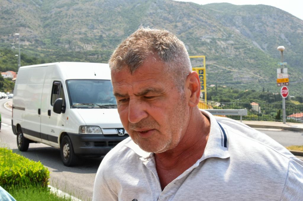 &lt;p&gt;Umirovljeni policajac Zoran Mijatović je prvi uočio požar i dojavio OKC-u&lt;/p&gt;