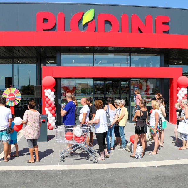 <p>otvorenje Plodina u Tribunju</p>
