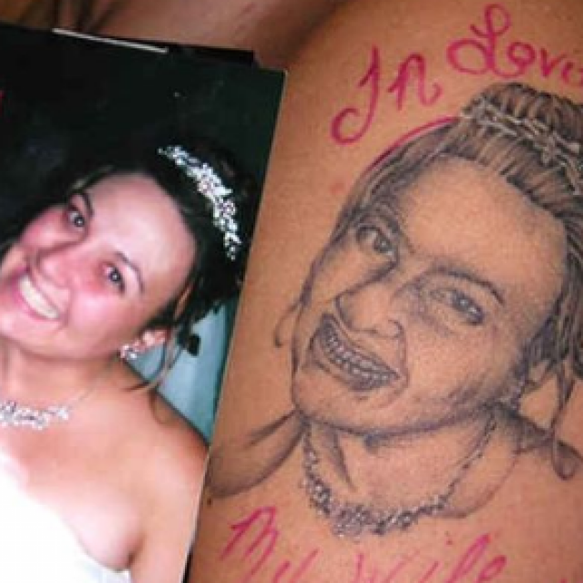 Тату портрет девушки. Самые неудачные Татуировки. Неудачные тату у девушек. Смерть мужа на руке