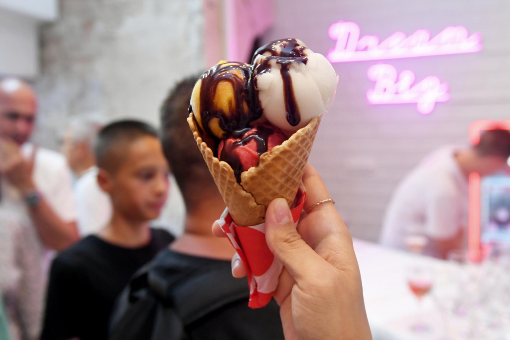 &lt;p&gt;Dok na velikim vrućinama uživaju u sladoledu, kupci ne razmišljaju o cijeni i sladoledarskim trikovima (ilustracija)&lt;/p&gt;