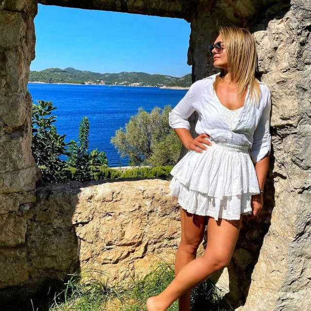 &lt;p&gt;Sandra Perković uživa u Dubrovniku&lt;/p&gt;