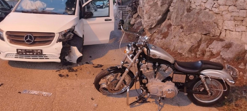 &lt;p&gt;Teška prometna nesreća u Medvinjaku nedaleko od Korčule&lt;/p&gt;