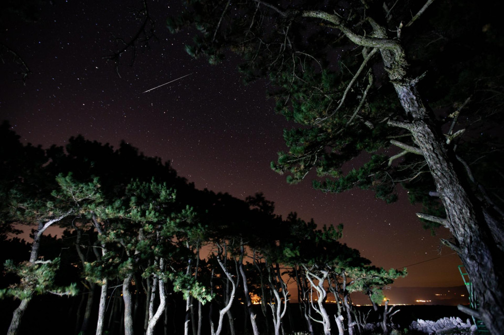 &lt;p&gt;Suze svetog Lovre - vedro noćno nebo iznad otoka Krka u meteorskoj kiši zvijezda Perzeida&lt;/p&gt;
