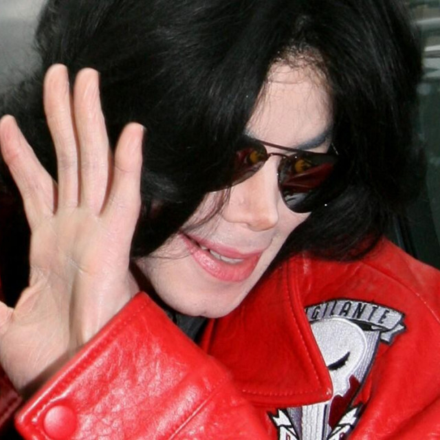 &lt;p&gt;Michael Jackson&lt;/p&gt;